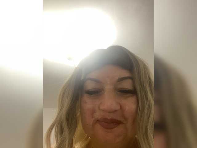 SVETIKBOMBOCHKA live cam on BongaCams