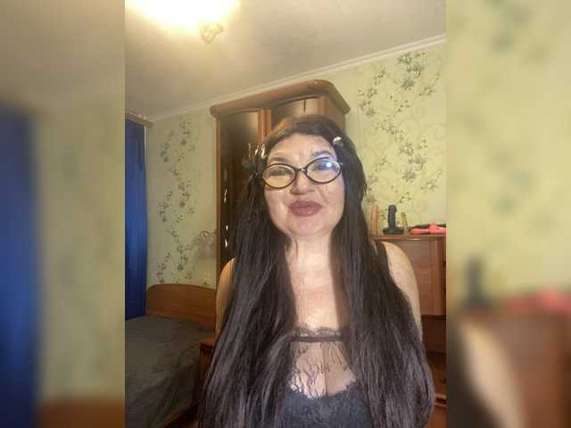 SVETIKBOMBOCHKA, live now on BongaCams