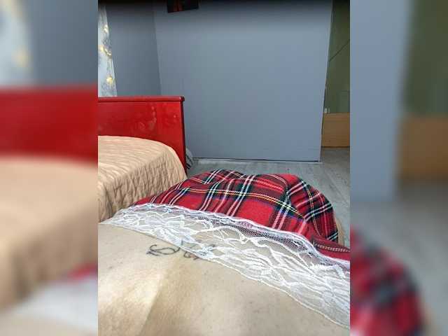 SVETIKBOMBOCHKA live webcam show