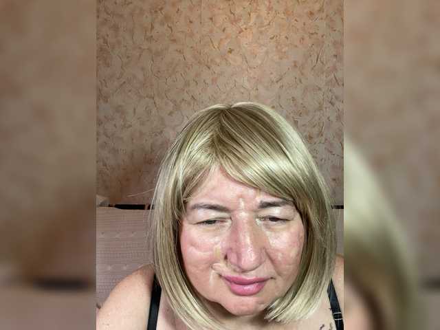 SVETIKBOMBOCHKA live cam on BongaCams