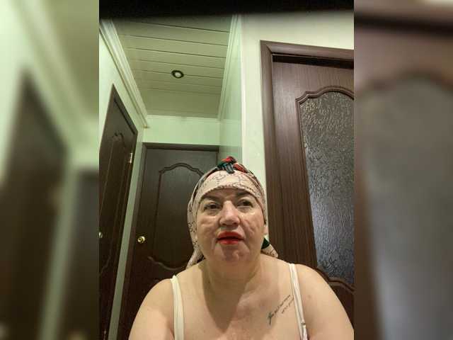 SVETIKBOMBOCHKA's BongaCams show and profile