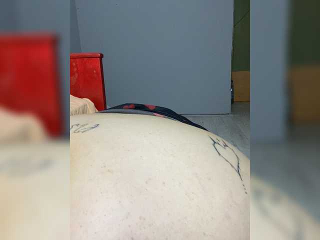 SVETIKBOMBOCHKA live webcam show