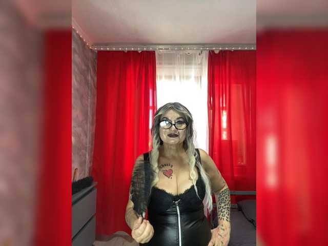 MissTemperament live cam on BongaCams