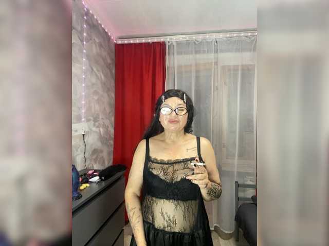 SVETIKBOMBOCHKA live cam on BongaCams