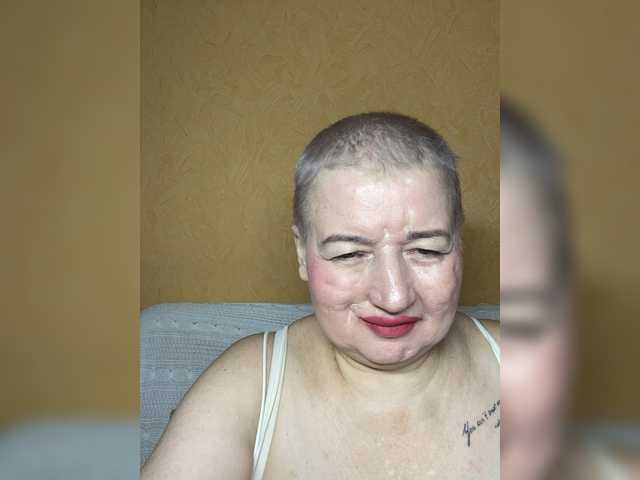 SVETIKBOMBOCHKA's BongaCams show and profile