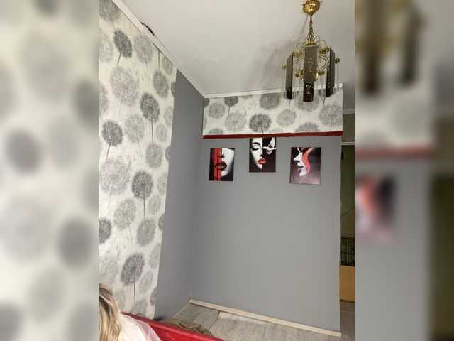 SVETIKBOMBOCHKA live cam