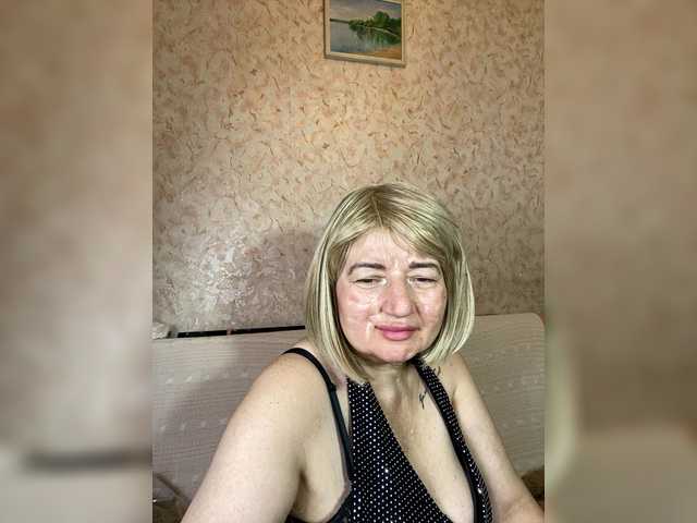 SVETIKBOMBOCHKA live cam on BongaCams