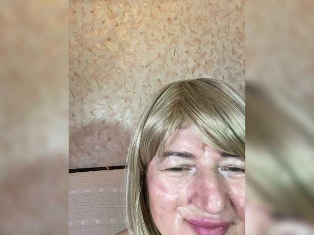 SVETIKBOMBOCHKA live cam on BongaCams