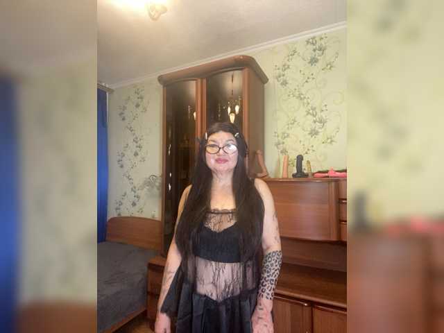MissTemperament live cam preview