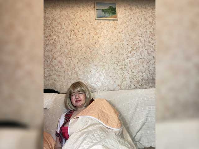 SVETIKBOMBOCHKA live cam on BongaCams