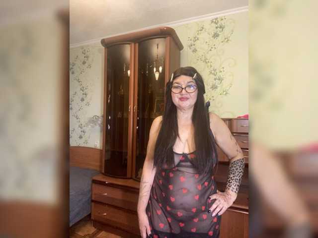 MissTemperament live cam preview