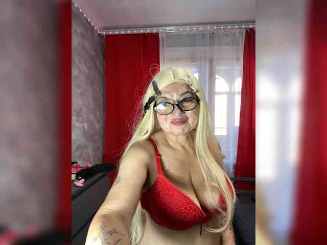 Model: MissTemperament