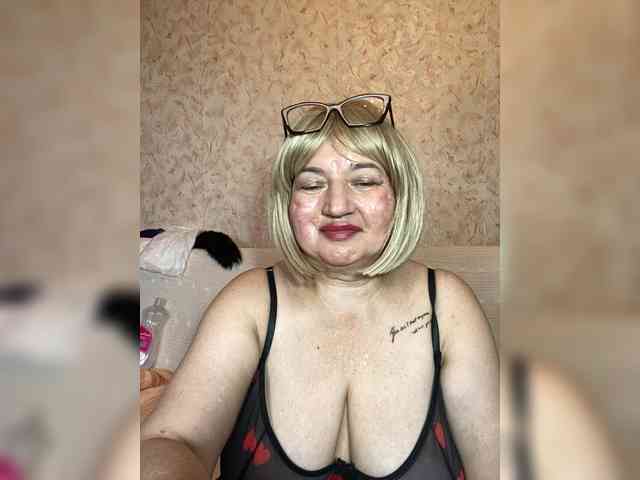 SVETIKBOMBOCHKA Live Webcam on BongaCams