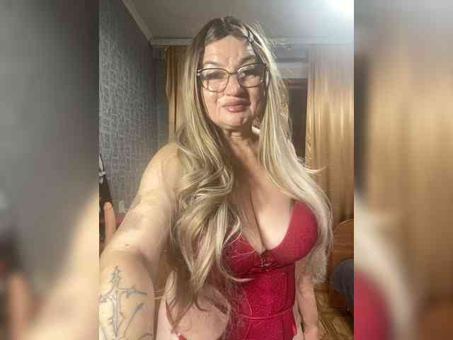MissTemperament webcam