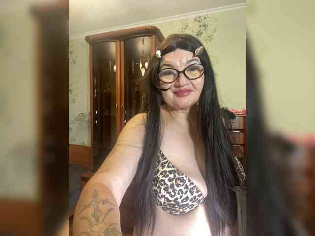 MissTemperament webcam