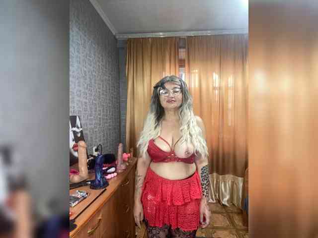 MissTemperament webcam