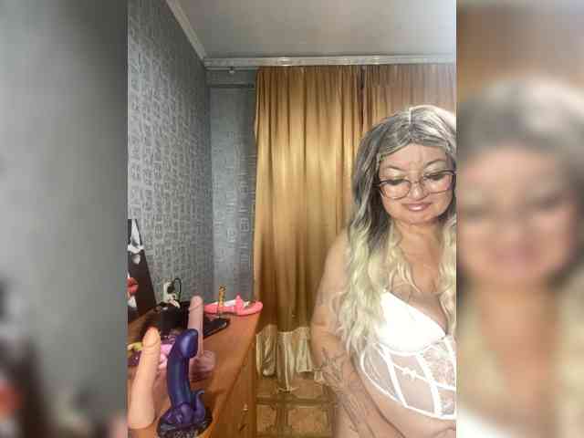 SVETIKBOMBOCHKA's webcam live show