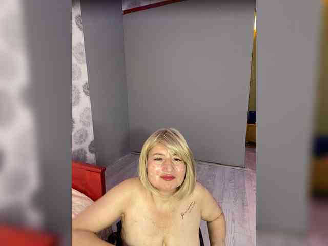 SVETIKBOMBOCHKA Sex Cam Show