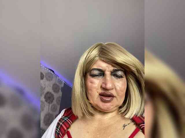 SVETIKBOMBOCHKA Sex Cam Show