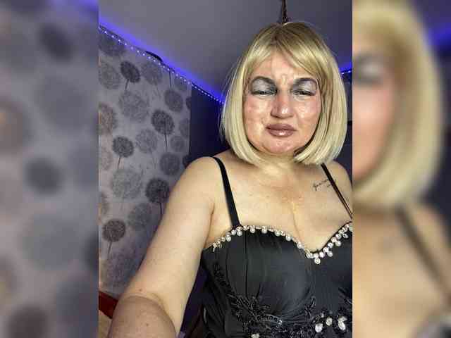 SVETIKBOMBOCHKA Sex Cam Show