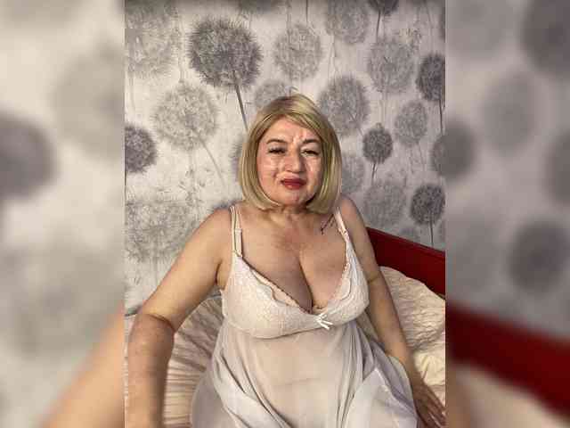 SVETIKBOMBOCHKA Sex Cam Show