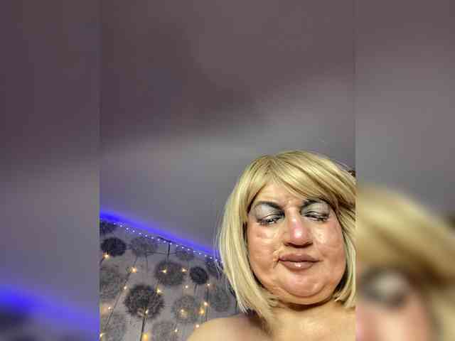 SVETIKBOMBOCHKA Sex Cam Show