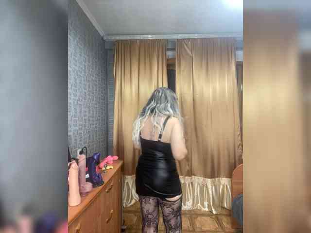 MissTemperament webcam