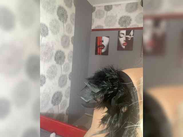 MissTemperament webcam
