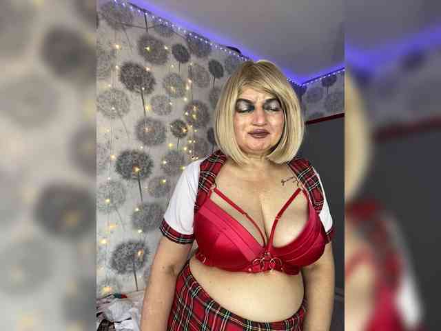 SVETIKBOMBOCHKA Sex Cam Show