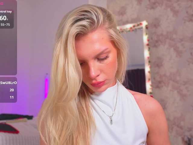 NicoleHampton's BongaCams show and profile