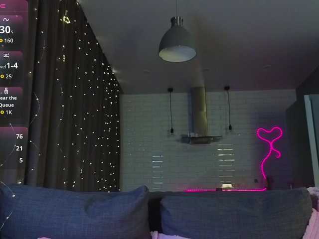  NicoleHampton chat room