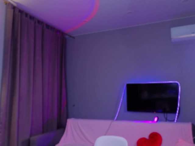 NicoleHampton live cam on BongaCams