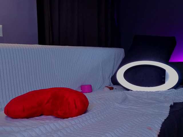NicoleHampton live cam on BongaCams