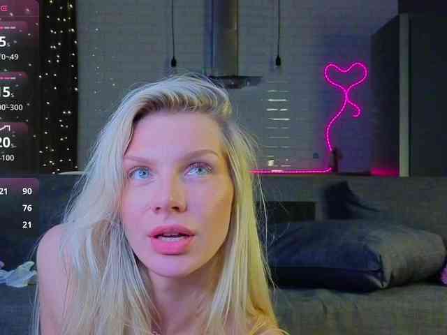 NicoleHampton webcam