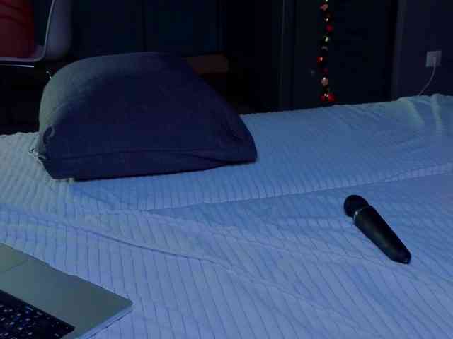 NicoleHampton webcam