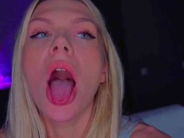 NicoleHampton webcam