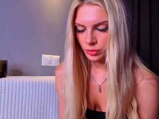 NicoleHampton webcam