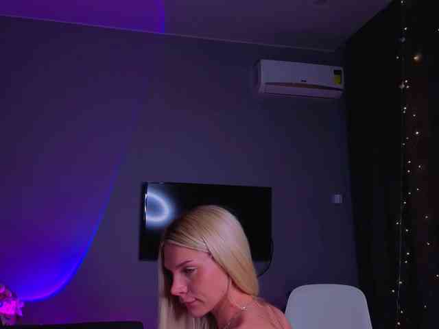 NicoleHampton webcam