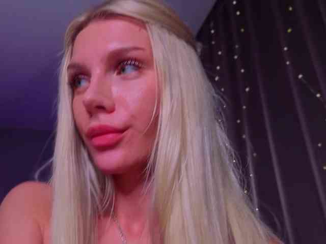 NicoleHampton webcam
