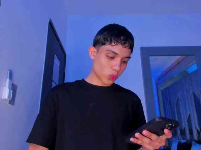 sebax-00 Sex Cam Show