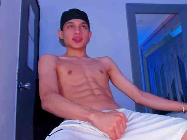 sebax-00 Sex Cam Show