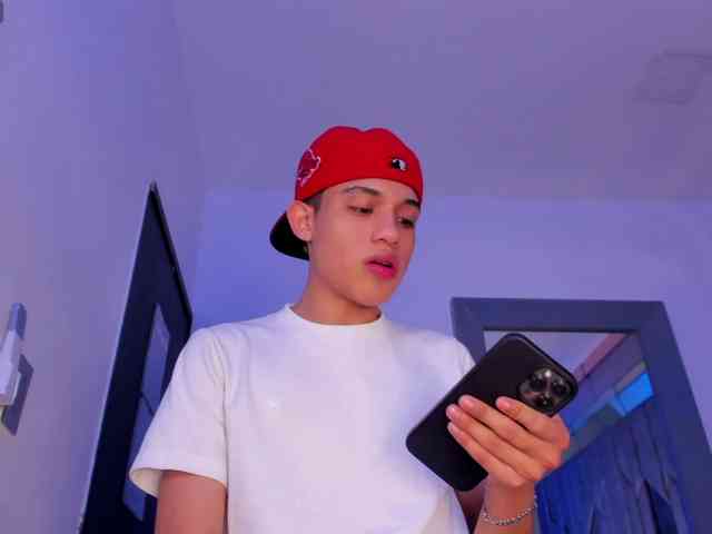 sebax-00 Sex Cam Show