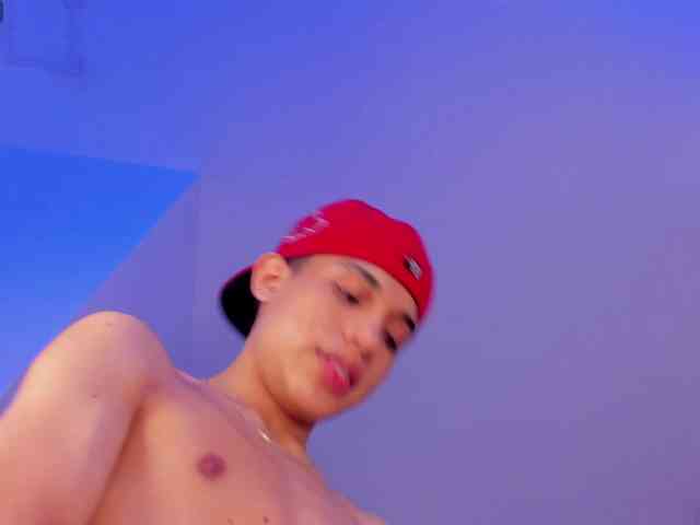 sebax-00 Sex Cam Show