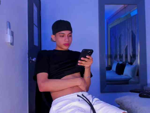 sebax-00 Sex Cam Show