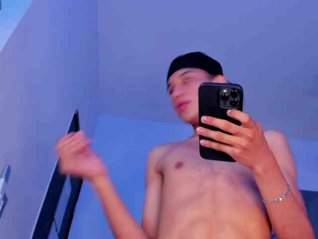sebax-00 Sex Cam Show