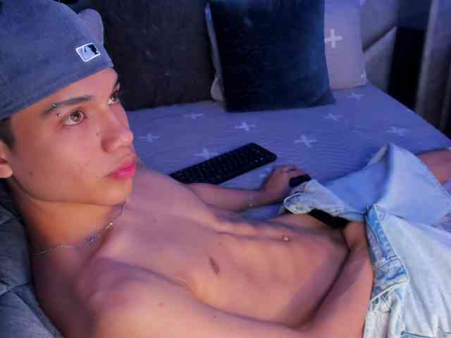 sebax-00 Sex Cam Show
