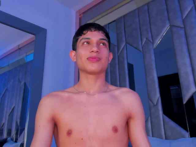 sebax-00 Sex Cam Show