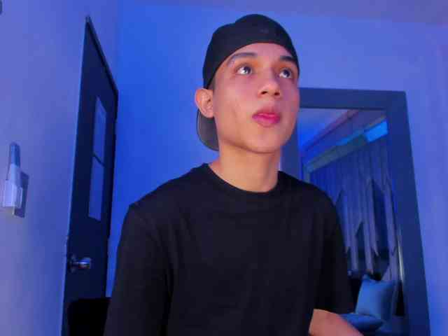 sebax-00 Sex Cam Show