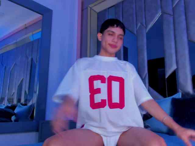 sebax-00 Sex Cam Show