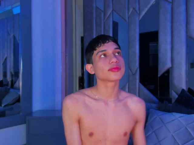 sebax-00 Sex Cam Show